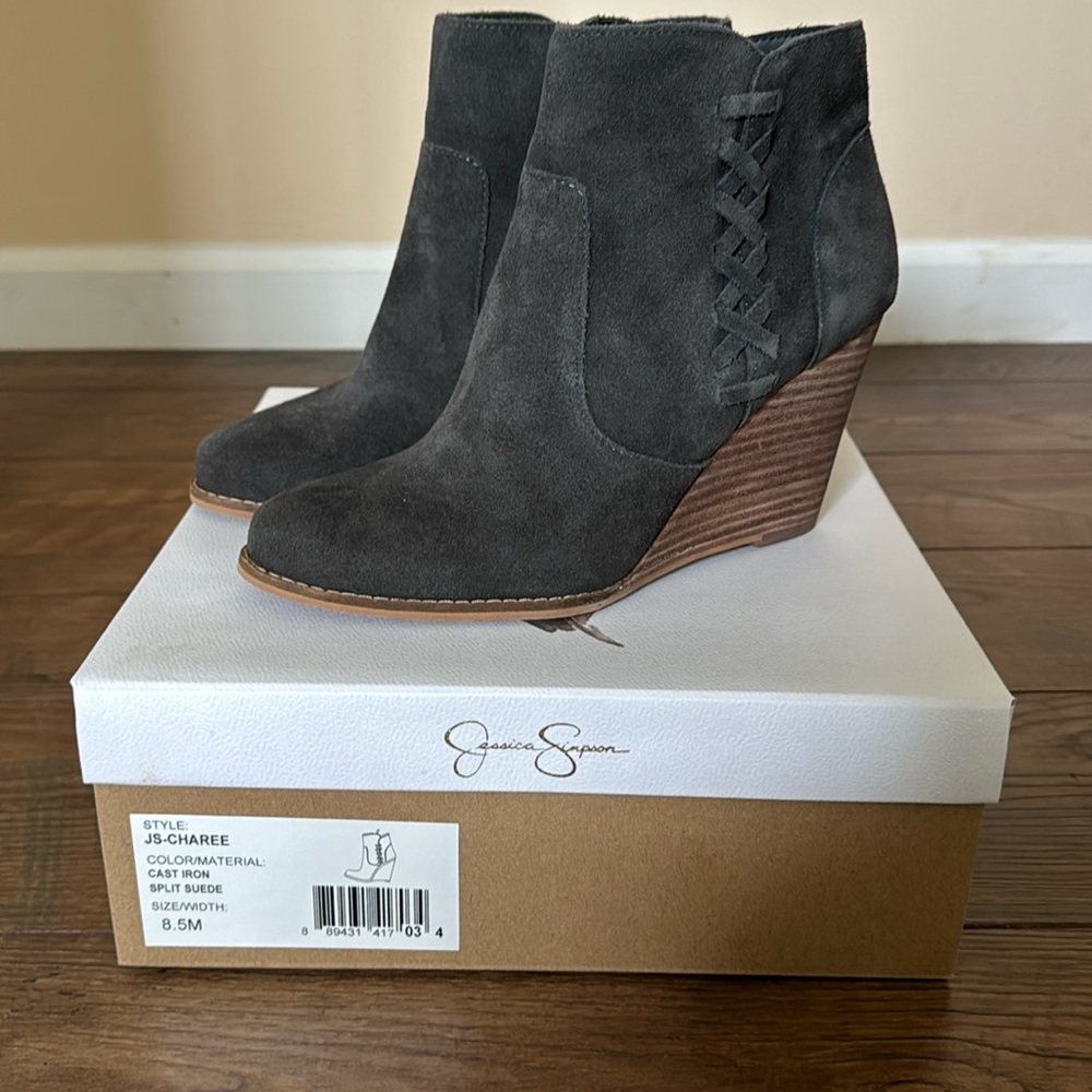 Jessica Simpson Women’s CHAREE Bootie